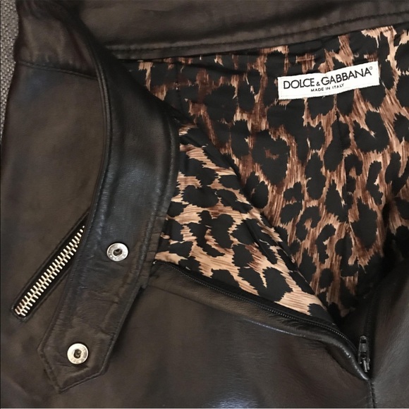 Beautiful buttery soft leather pants. Never worn. In excellent condition . FIRM - Picture 4 of 10